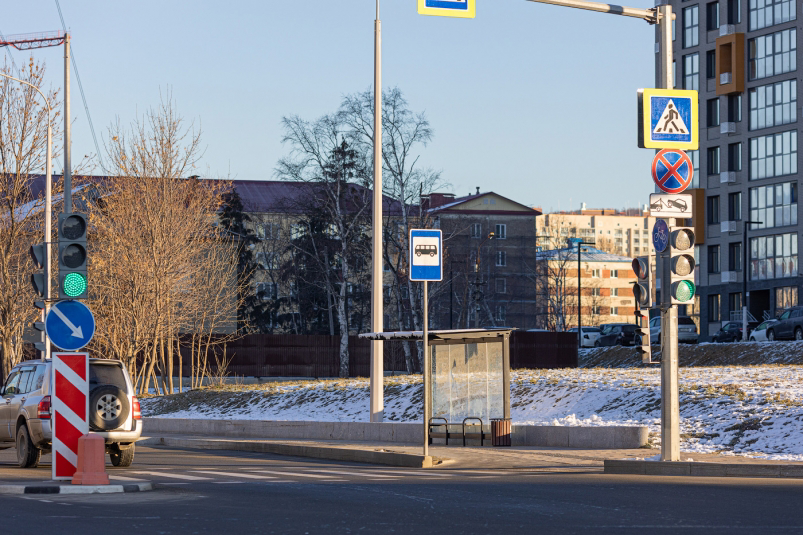 В Сахалинской области в 2022 году по нацпроекту обустроили 14 заездных карманов для общественного транспорта